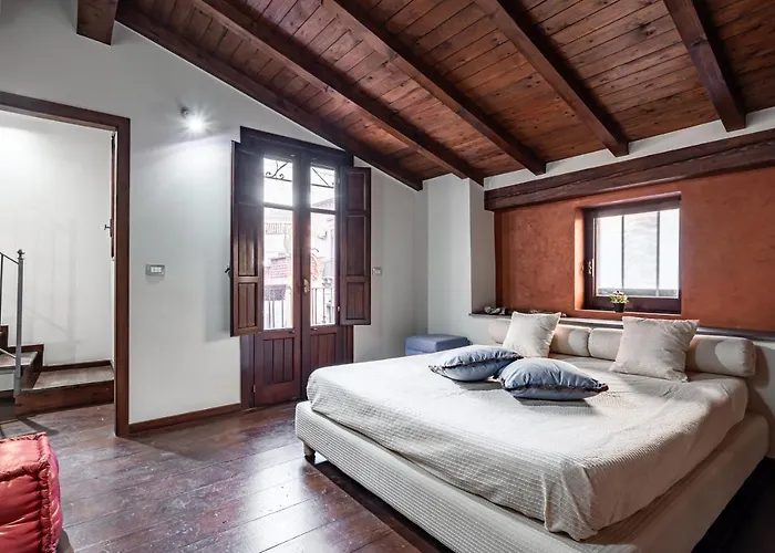 Castello Ursino - With Balcony Daire